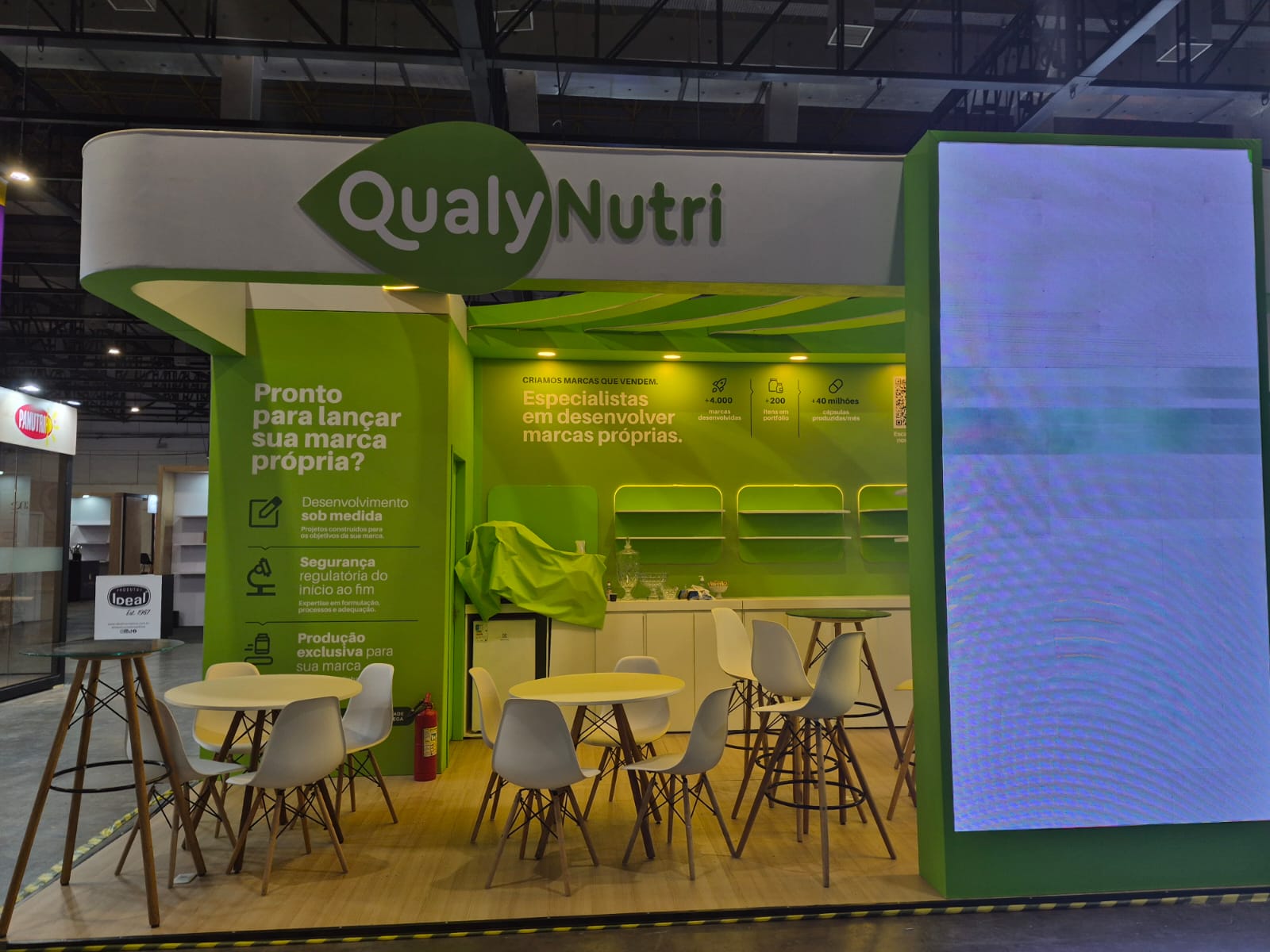 Estande Qualy Nutri na PL Connections para divulgação da Marca Própria
